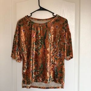 Floral Velvet Tshirt